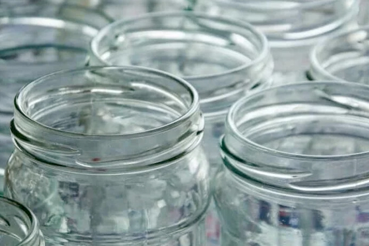 Glazen pot steriliseren